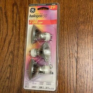 GE Halogen 50W Light Bulbs - White